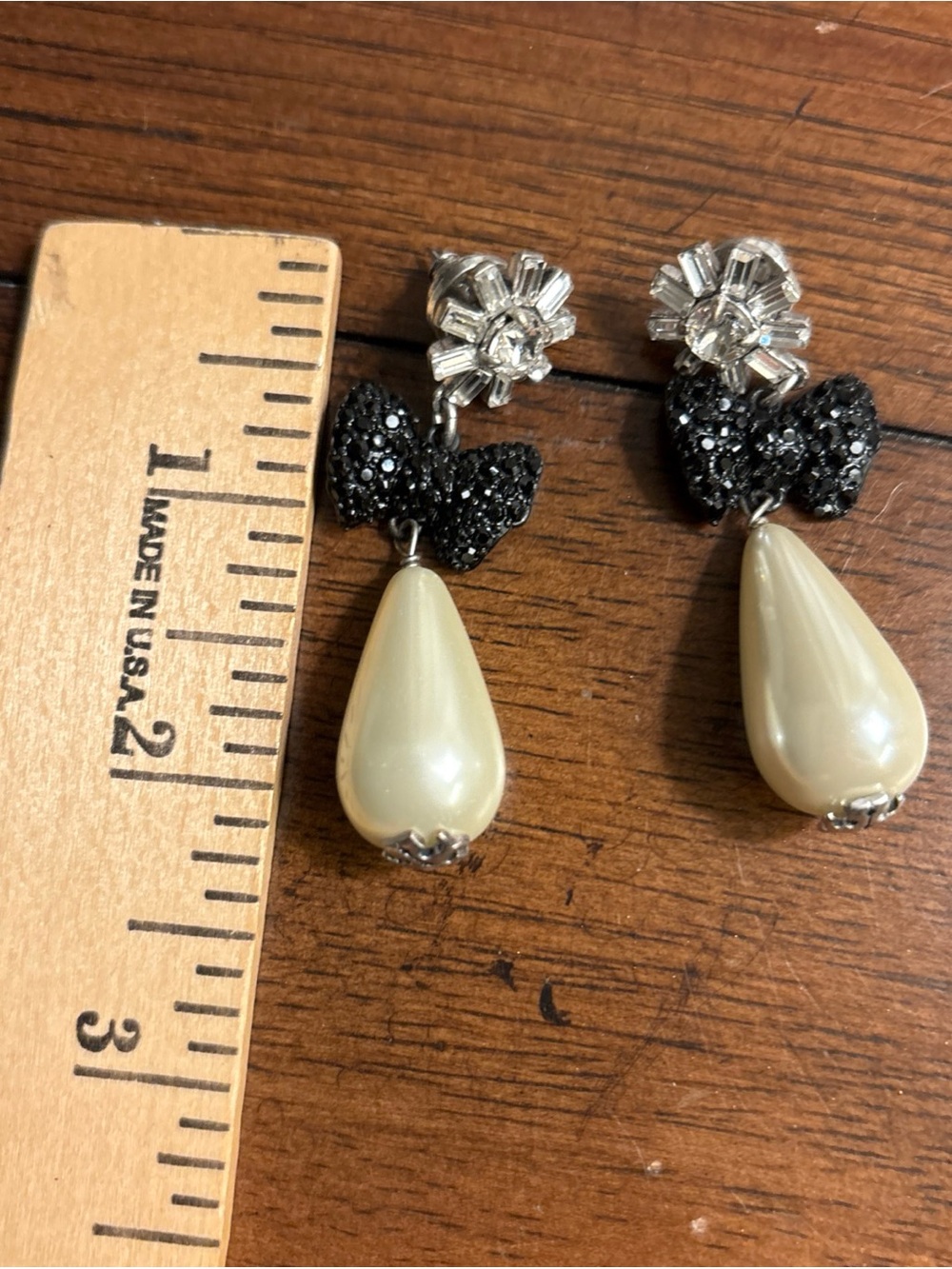 Tory Burch Pearl Teardrop & Black Crystal Bow Drop Earrings- Signed - Picture 2 of 6